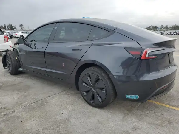 5YJ3E1EA3SF941792 2025 TESLA MODEL 3 - Image 2