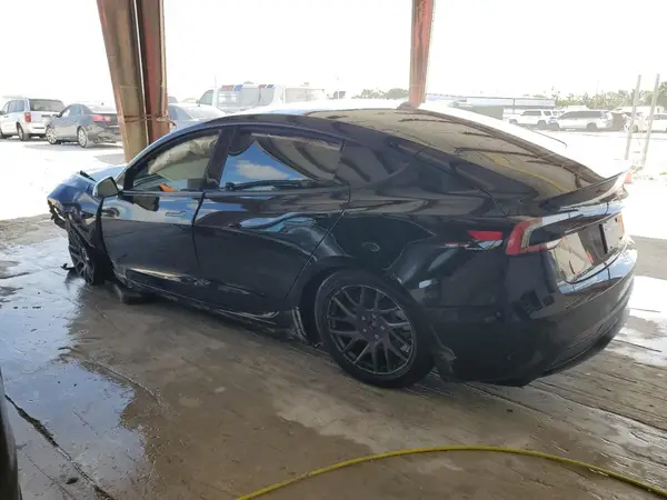 5YJ3E1EA3SF942442 2025 TESLA MODEL 3 - Image 2