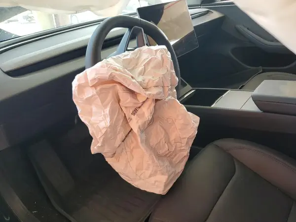5YJ3E1EA3SF942442 2025 TESLA MODEL 3 - Image 8