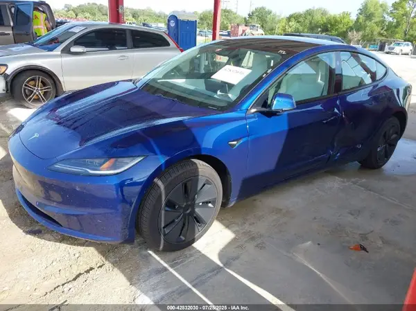 5YJ3E1EA3SF942487 2025 TESLA MODEL 3 - Image 2
