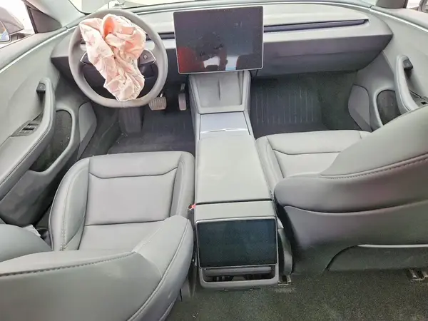5YJ3E1EA3SF952436 2025 TESLA MODEL 3 - Image 8