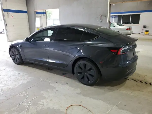 5YJ3E1EA3SF953988 2025 TESLA MODEL 3 - Image 2