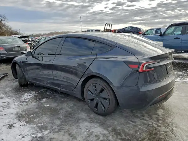 5YJ3E1EA3SF969558 2025 TESLA MODEL 3 - Image 2