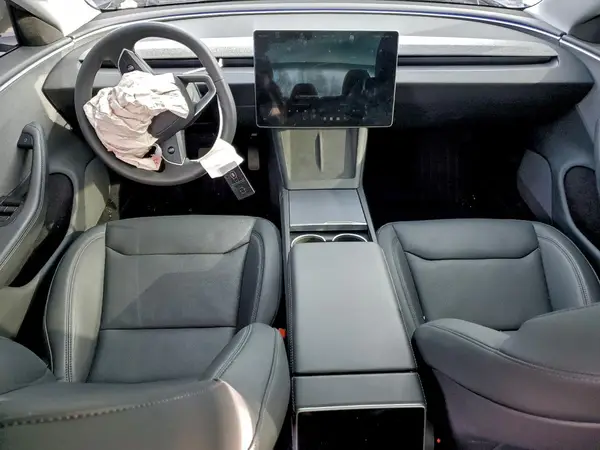 5YJ3E1EA3SF969558 2025 TESLA MODEL 3 - Image 8