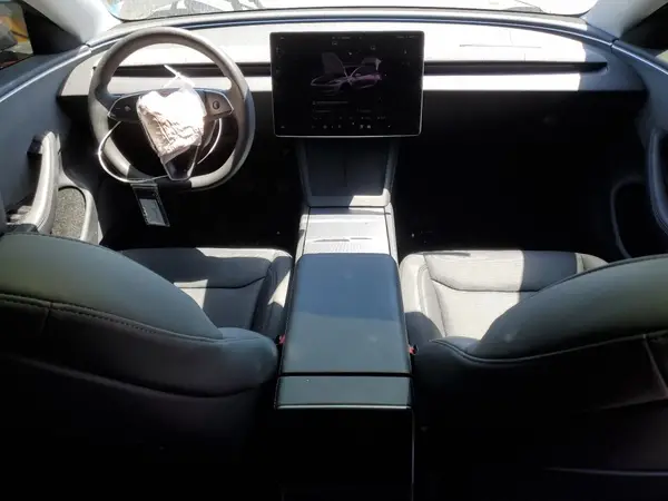 5YJ3E1EA3SF974758 2025 TESLA MODEL 3 - Image 8