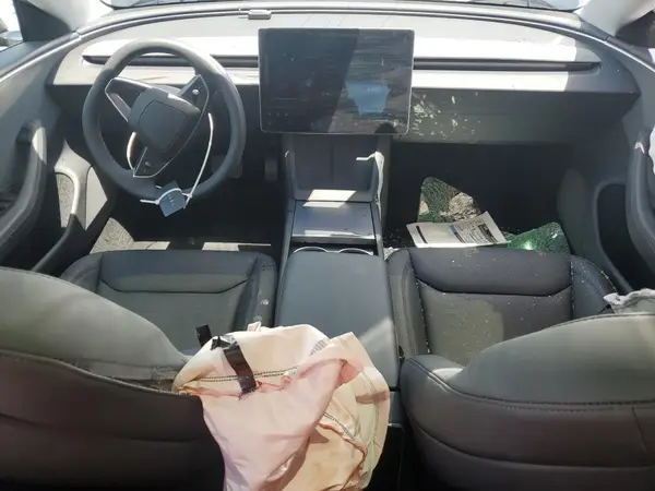 5YJ3E1EA3SF975134 2025 TESLA MODEL 3 - Image 8