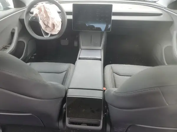 5YJ3E1EA3SF975750 2025 TESLA MODEL 3 - Image 8