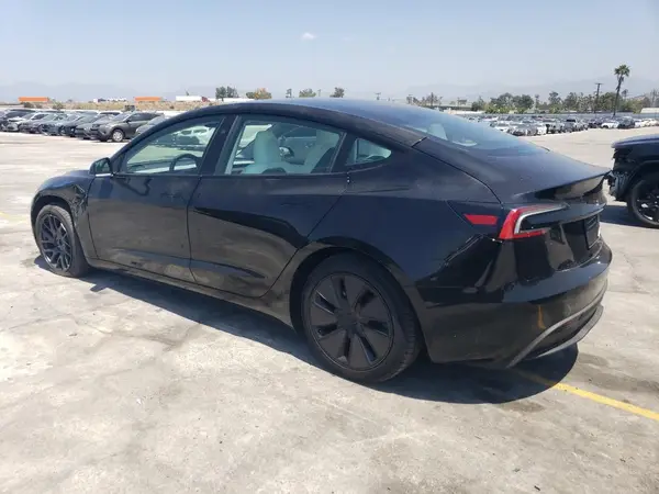 5YJ3E1EA3SF975991 2025 TESLA MODEL 3 - Image 2