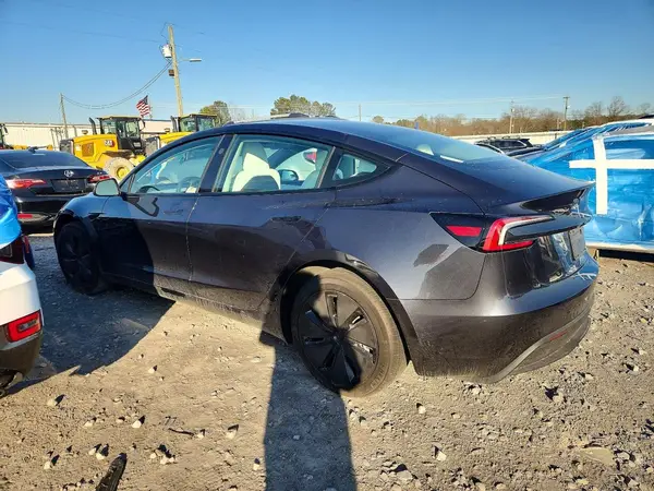 5YJ3E1EA3SF977076 2025 TESLA MODEL 3 - Image 2