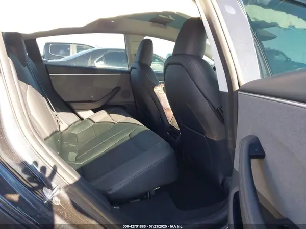 5YJ3E1EA3SF980351 2025 TESLA MODEL 3 - Image 8