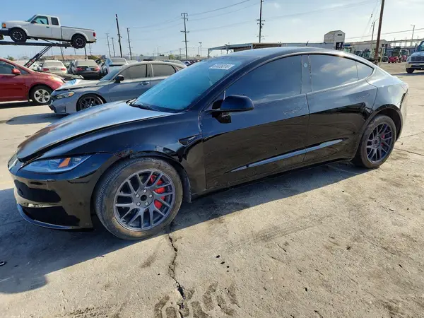 5YJ3E1EA3SF980608 2025 TESLA MODEL 3 - Image 1