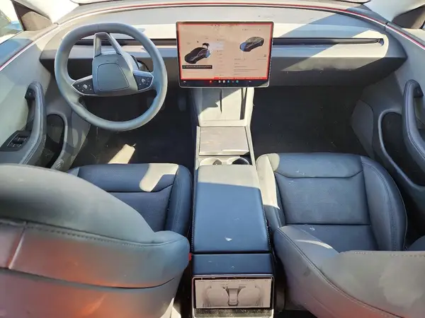 5YJ3E1EA3SF984657 2025 TESLA MODEL 3 - Image 8