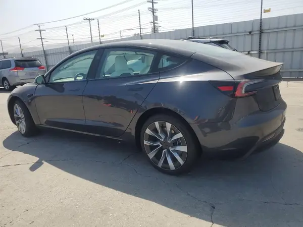 5YJ3E1EA3SF989194 2025 TESLA MODEL 3 - Image 2