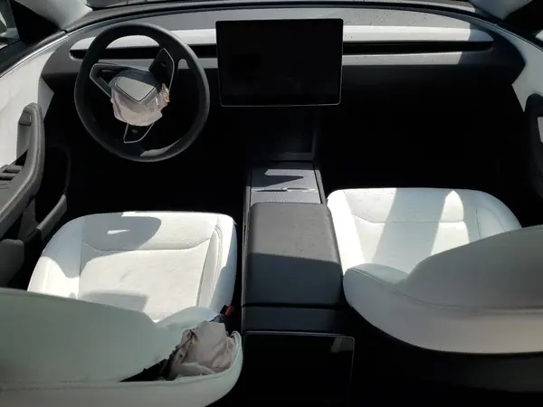 5YJ3E1EA3SF989194 2025 TESLA MODEL 3 - Image 8
