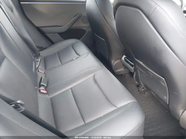 5YJ3E1EA3SF993889 2025 TESLA MODEL 3 - Image 8