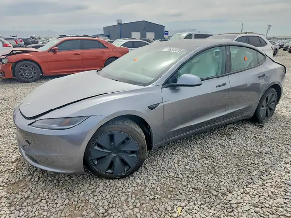 5YJ3E1EA3SF993973 2025 TESLA MODEL 3 - Image 1