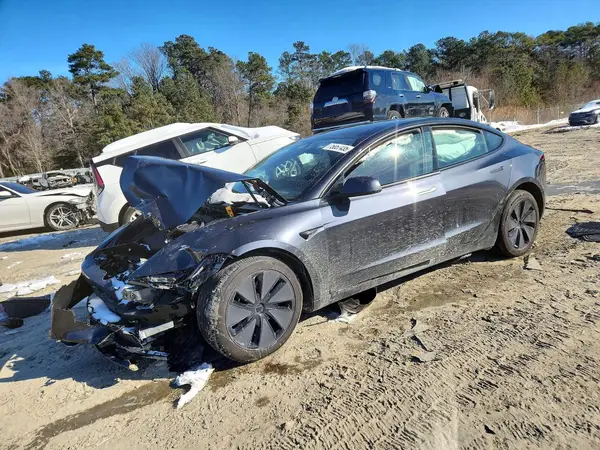 5YJ3E1EA3SF994721 2025 TESLA MODEL 3 - Image 1