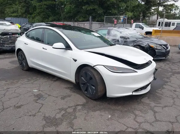 5YJ3E1EA3SF995125 2025 TESLA MODEL 3 - Image 1