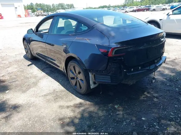 5YJ3E1EA3SF999157 2025 TESLA MODEL 3 - Image 3