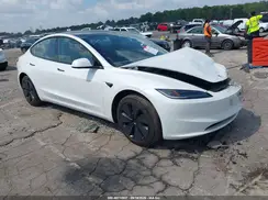5YJ3E1EA3TF127322 2026 TESLA MODEL 3