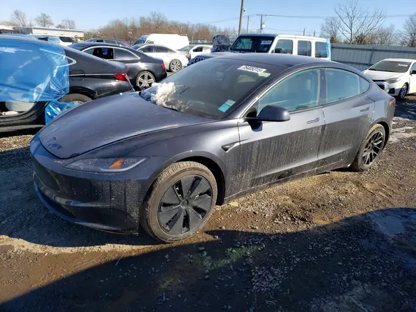 5YJ3E1EA3TF132083 2026 TESLA MODEL 3 - Image 1