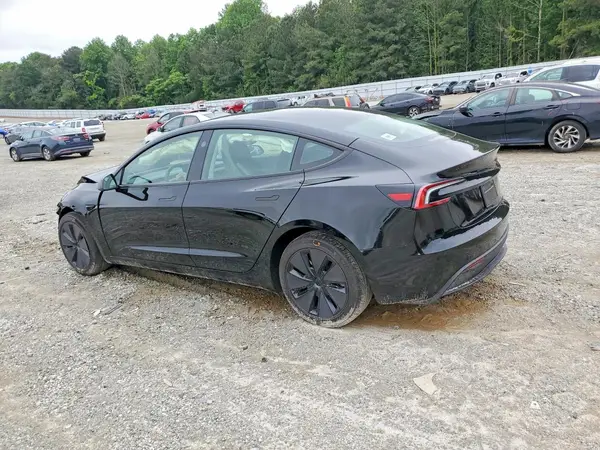 5YJ3E1EA3TF137056 2026 TESLA MODEL 3 - Image 2