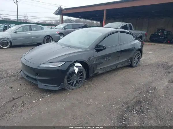 5YJ3E1EA3TF140555 2026 TESLA MODEL 3 - Image 2