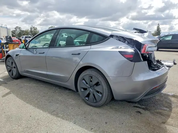 5YJ3E1EA3TF143018 2026 TESLA MODEL 3 - Image 2