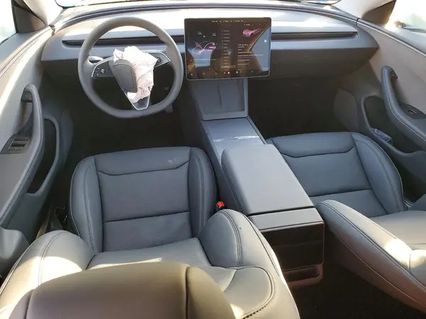 5YJ3E1EA3TF143035 2026 TESLA MODEL 3 - Image 8