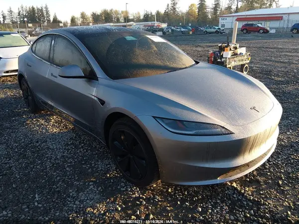 5YJ3E1EA3TF165066 2026 TESLA MODEL 3 - Image 1
