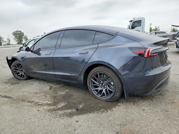 5YJ3E1EA3TF165133 2026 TESLA MODEL 3 - Image 2