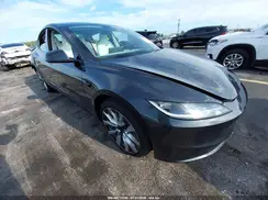 5YJ3E1EA3TF168047 2026 TESLA MODEL 3