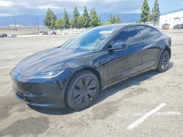 5YJ3E1EA3TF168999 2026 TESLA MODEL 3 - Image 1