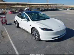 5YJ3E1EA3TF170543 2026 TESLA MODEL 3