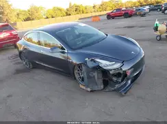 5YJ3E1EA4JF002844 2018 TESLA MODEL 3