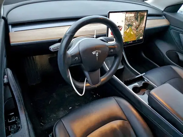 5YJ3E1EA4JF004741 2018 TESLA MODEL 3 - Image 8