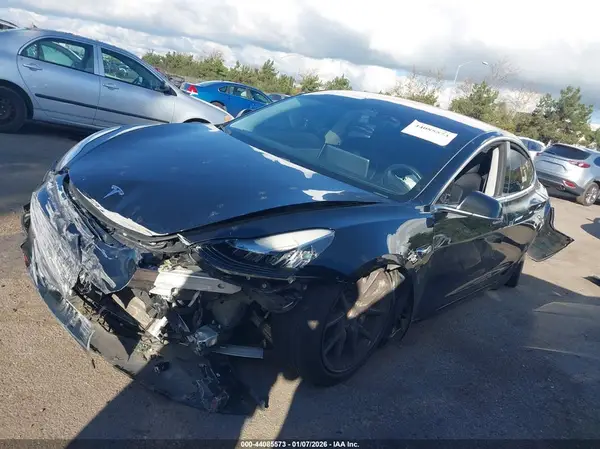 5YJ3E1EA4JF004822 2018 TESLA MODEL 3 - Image 2