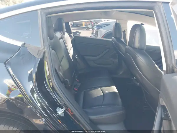 5YJ3E1EA4JF004822 2018 TESLA MODEL 3 - Image 8
