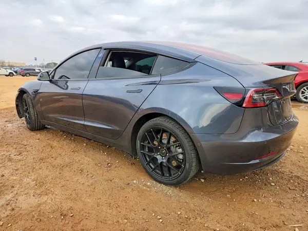 5YJ3E1EA4JF005159 2018 TESLA MODEL 3 - Image 2