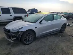 5YJ3E1EA4JF005212 2018 TESLA MODEL 3
