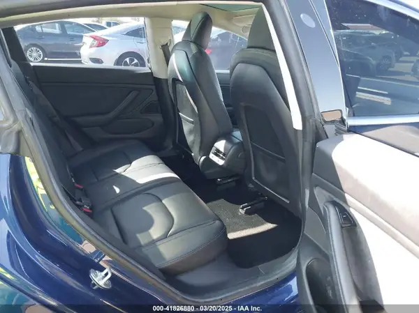5YJ3E1EA4JF006361 2018 TESLA MODEL 3 - Image 8