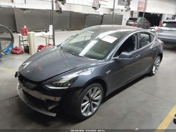 5YJ3E1EA4JF009504 2018 TESLA MODEL 3 - Image 2