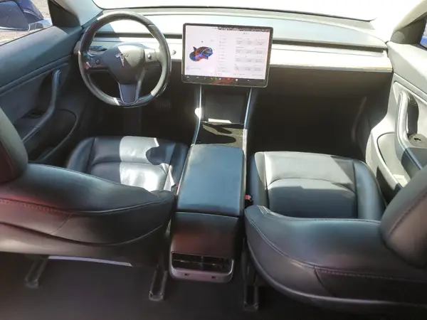 5YJ3E1EA4JF010488 2018 TESLA MODEL 3 - Image 8
