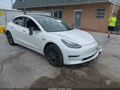 5YJ3E1EA4JF010619 2018 TESLA MODEL 3