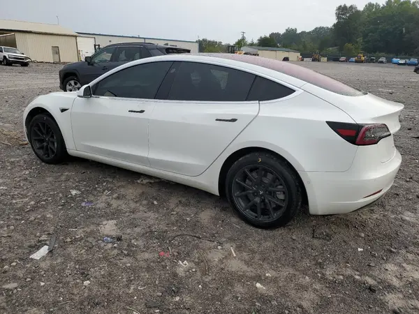 5YJ3E1EA4JF010684 2018 TESLA MODEL 3 - Image 2