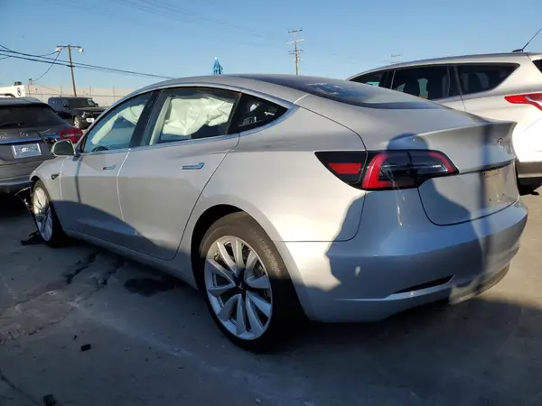 5YJ3E1EA4JF010961 2018 TESLA MODEL 3 - Image 2