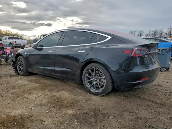 5YJ3E1EA4JF014024 2018 TESLA MODEL 3 - Image 2