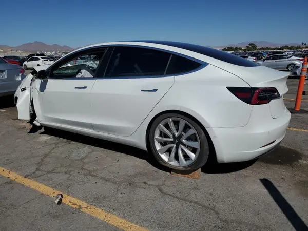 5YJ3E1EA4JF015688 2018 TESLA MODEL 3 - Image 2