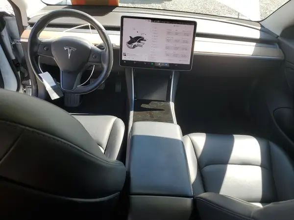 5YJ3E1EA4JF015867 2018 TESLA MODEL 3 - Image 8