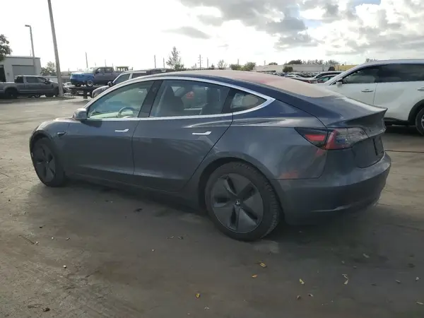 5YJ3E1EA4JF016517 2018 TESLA MODEL 3 - Image 2